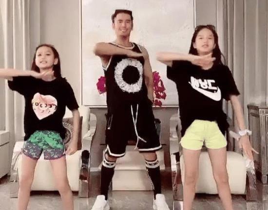 张伦硕女儿爆料了吗视频,揭秘家庭背后故事